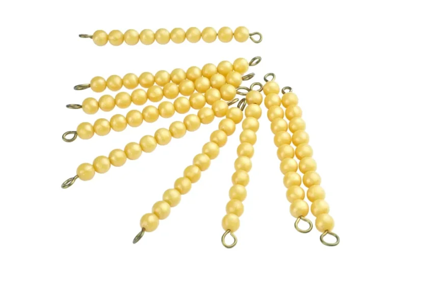 45 ks zlatých desítek v krabičce