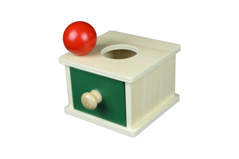 Box na vkládání míčku