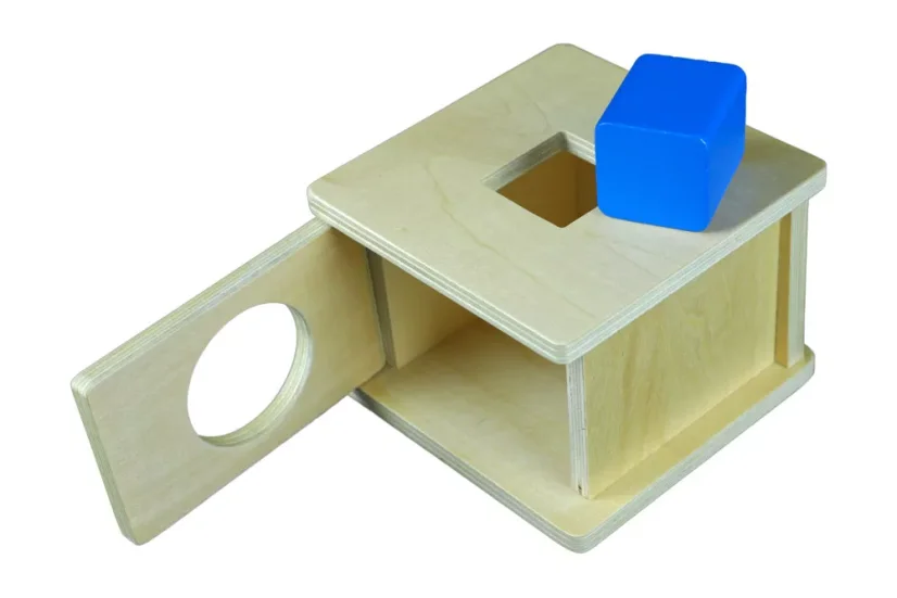 Box na vkládání kostky