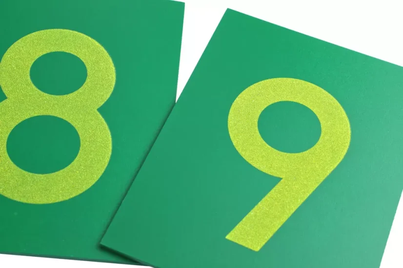 Smirkové číslice s krabičkou