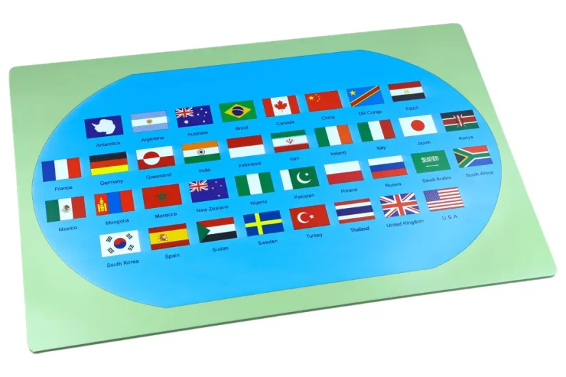 Svět - mapa s vlajkami (na stojánku)