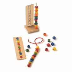 Toys for life - Navlékání korálků podle předloh