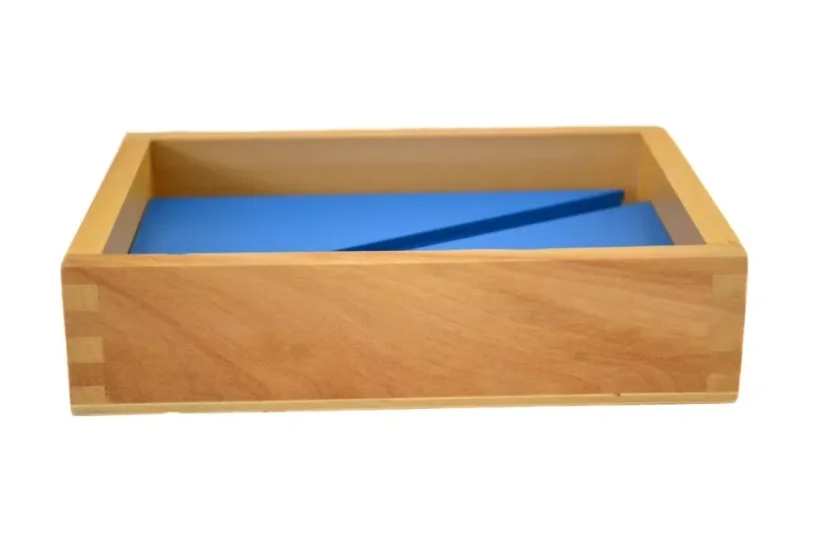 Krabička s modrými trojúhelníky