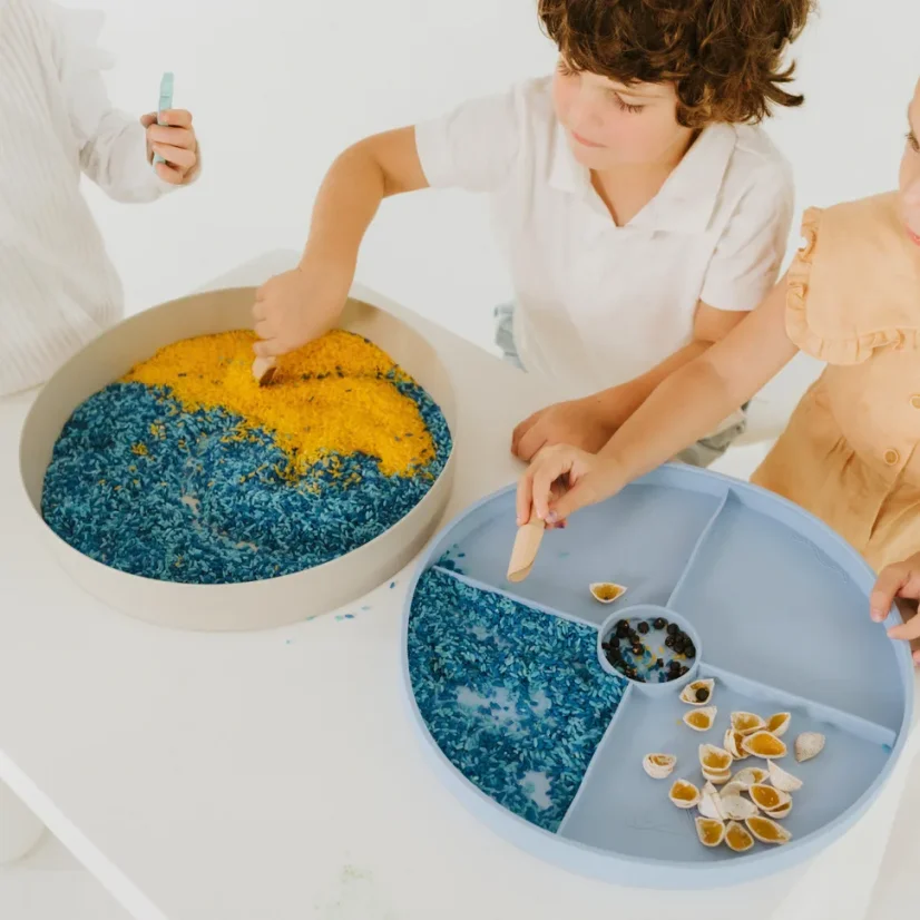 Senzorický třídící tác PLAY TRAY - fialový