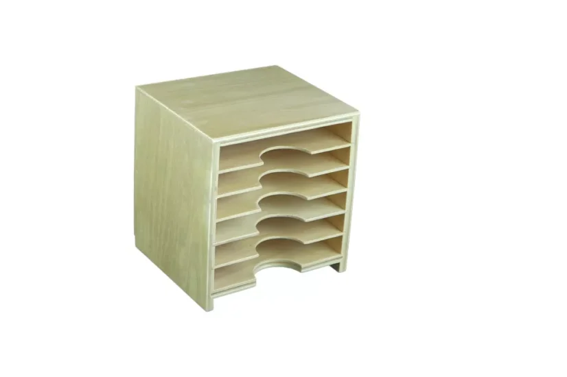 Komoda pro uložení geometrických karet