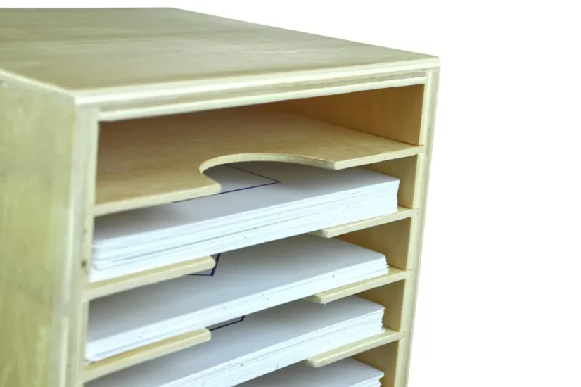 Komoda pro uložení geometrických karet