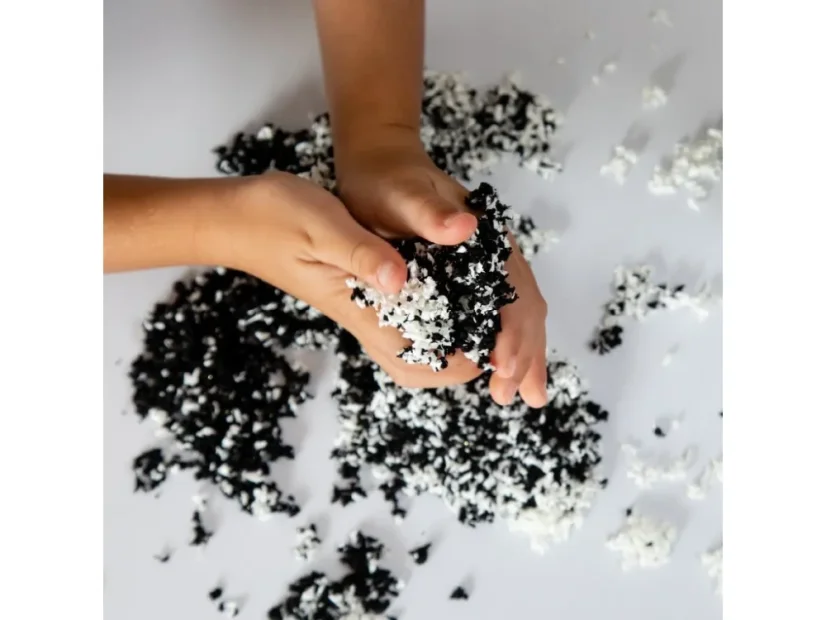 Playfoam Puffle™ - Twist Black & White
