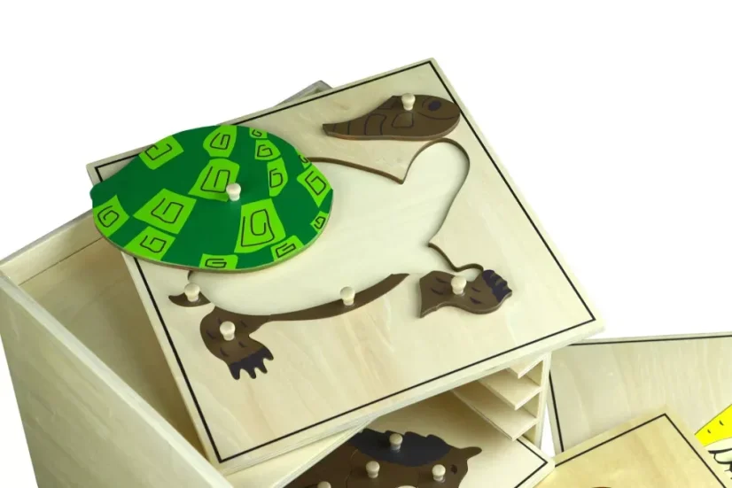 5 ks puzzle s komodou