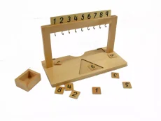 Stojan na barevné korálkové schody