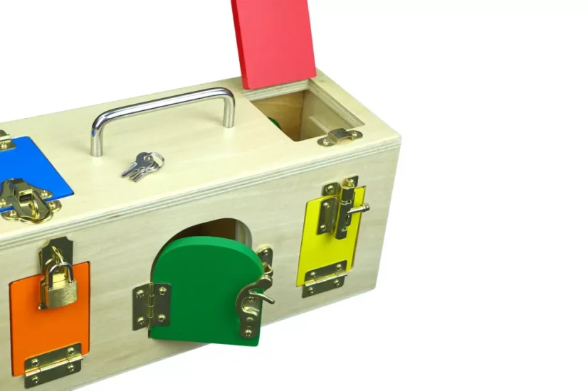 Velký box se zámky