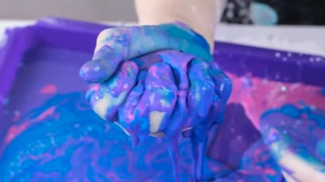 Objevte Oobleck: Magickou Hmotu, kterou si vyrobíte ze dvou surovin které máte doma!