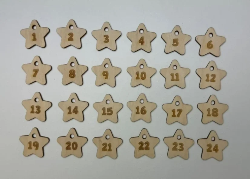 Dřevěná adventní čísla - hvězdičky